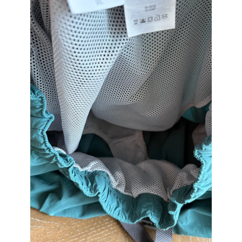 Columbia‎ Mens XL Teal Green Omni-Shade Hiking Shorts Belted Nylon AM4891